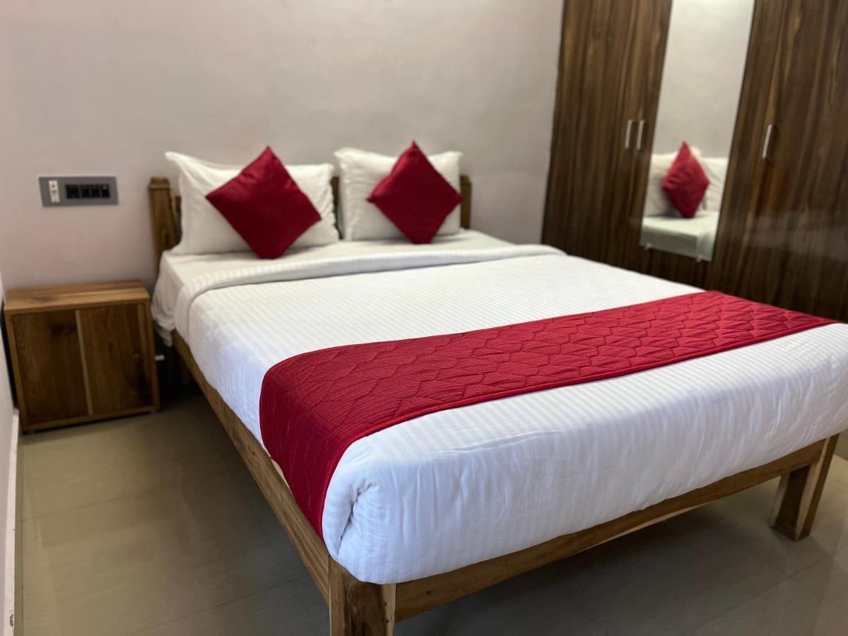 Tulip Villa 3Bhk 2Bhk And 1Bhk Located Near Chunnambar Boat House And Paradise Beach Pūrnānkuppam Kültér fotó