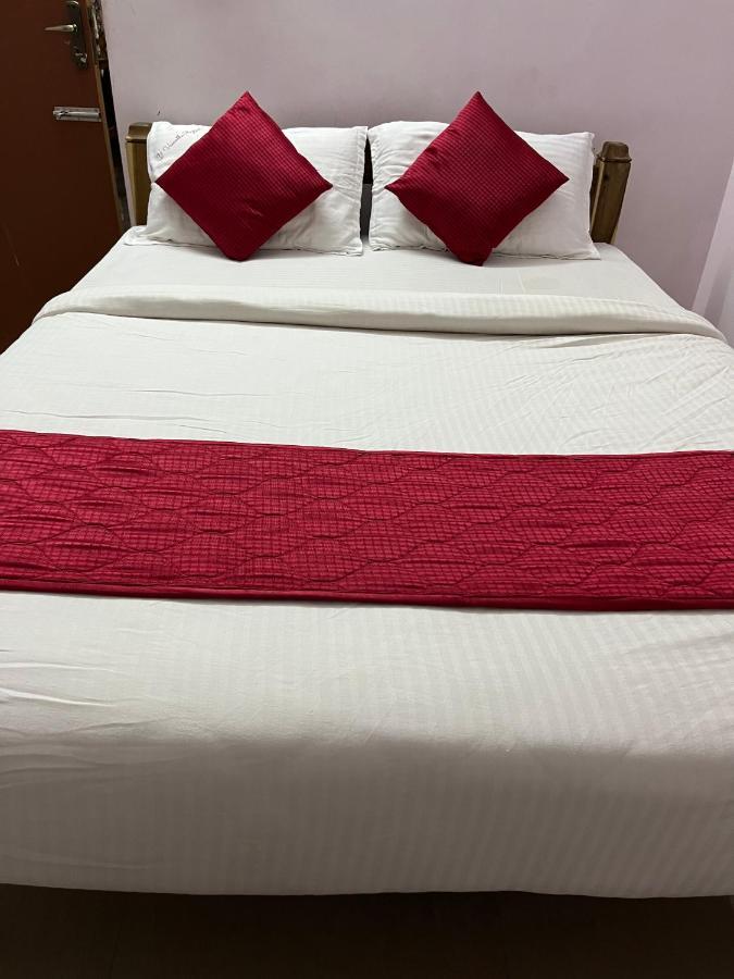 Tulip Villa 3Bhk 2Bhk And 1Bhk Located Near Chunnambar Boat House And Paradise Beach Pūrnānkuppam Kültér fotó