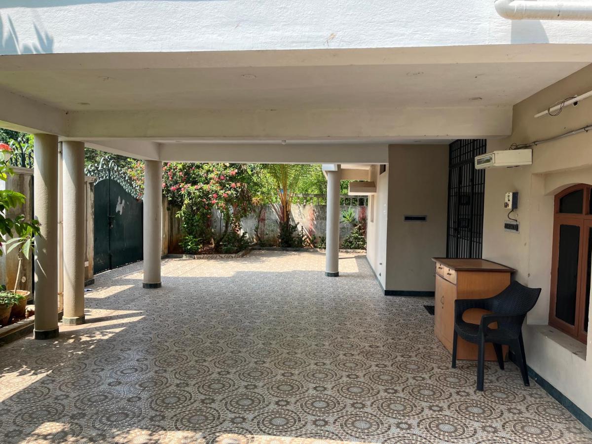 Tulip Villa 3Bhk 2Bhk And 1Bhk Located Near Chunnambar Boat House And Paradise Beach Pūrnānkuppam Kültér fotó