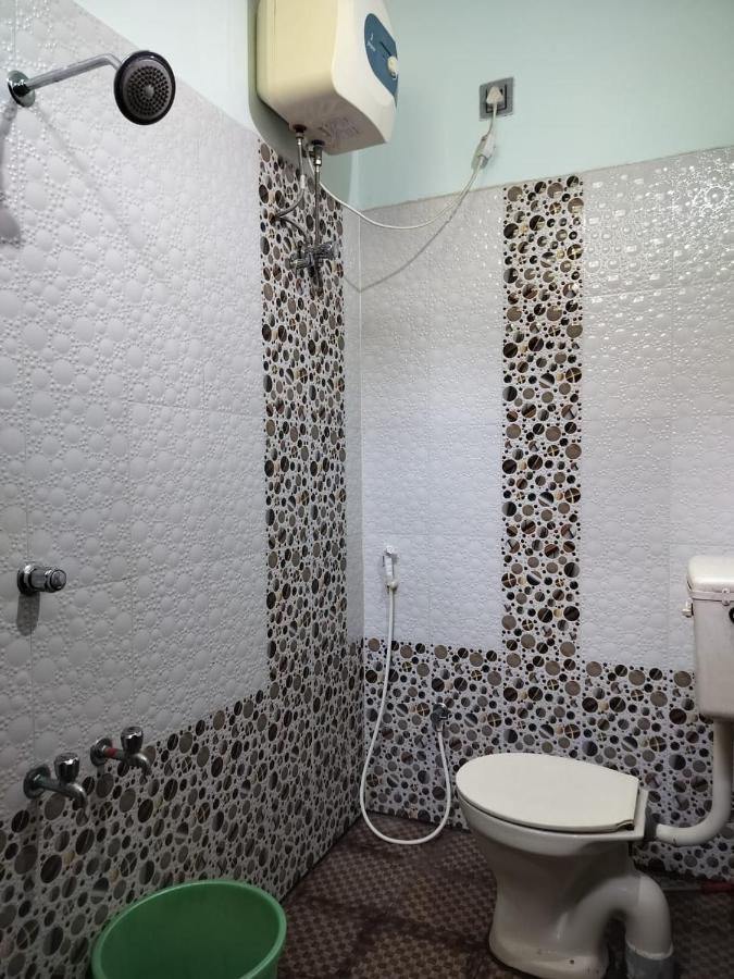 Tulip Villa 3Bhk 2Bhk And 1Bhk Located Near Chunnambar Boat House And Paradise Beach Pūrnānkuppam Kültér fotó