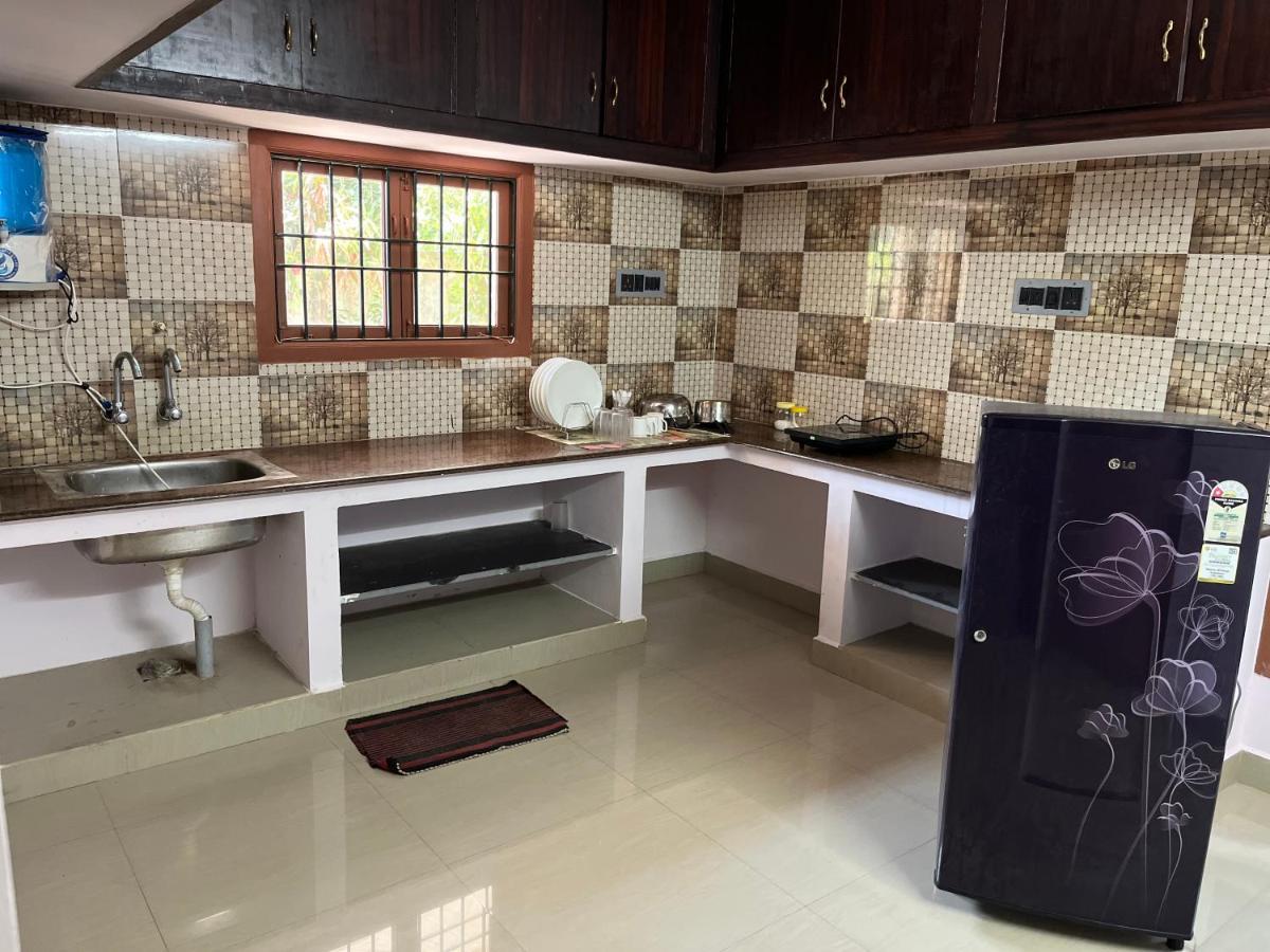 Tulip Villa 3Bhk 2Bhk And 1Bhk Located Near Chunnambar Boat House And Paradise Beach Pūrnānkuppam Kültér fotó